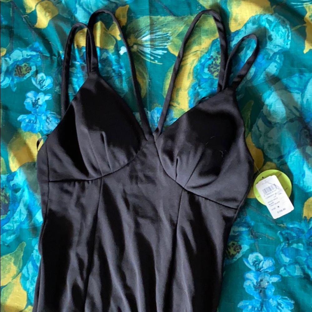 Dress - Picture 3 of 5